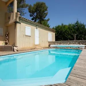 chambre D'hôte De Charme * Avec Jacuzzi Et Parking * , Peypin France